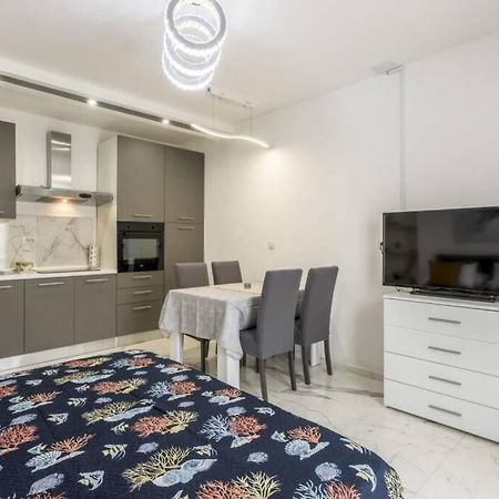 Royal Platinum Studio Apartment Vodice Buitenkant foto