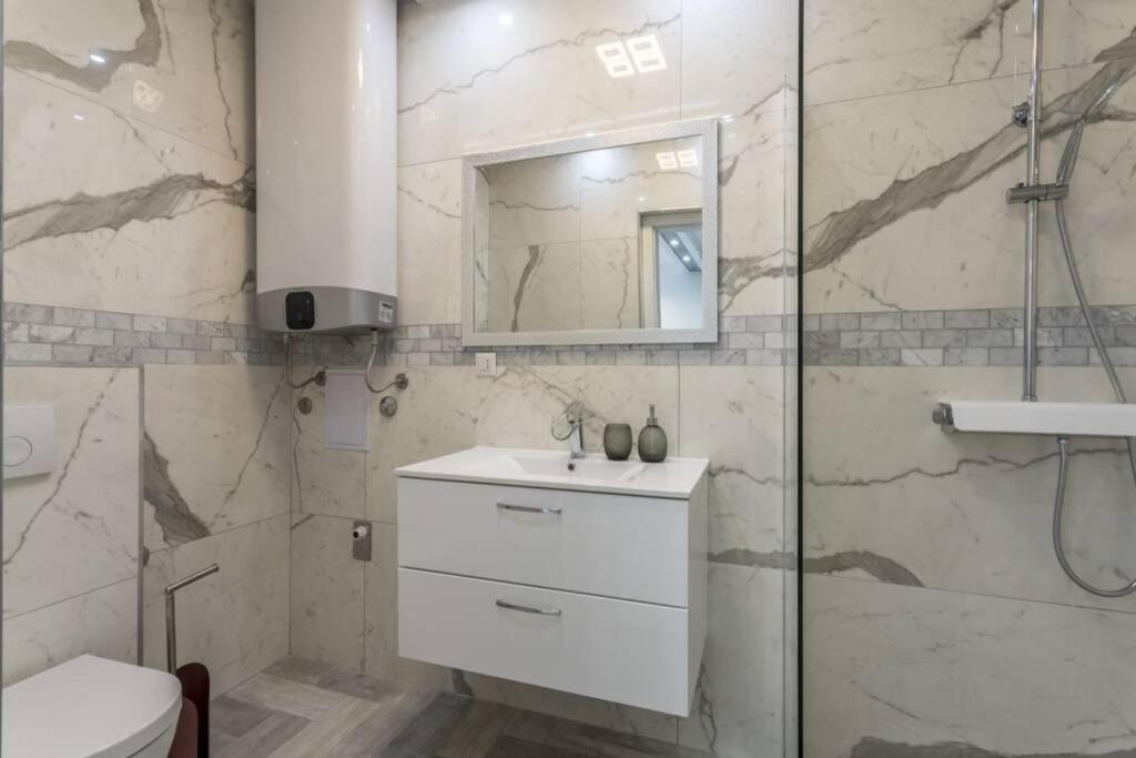 Royal Platinum Studio Apartment Vodice Buitenkant foto